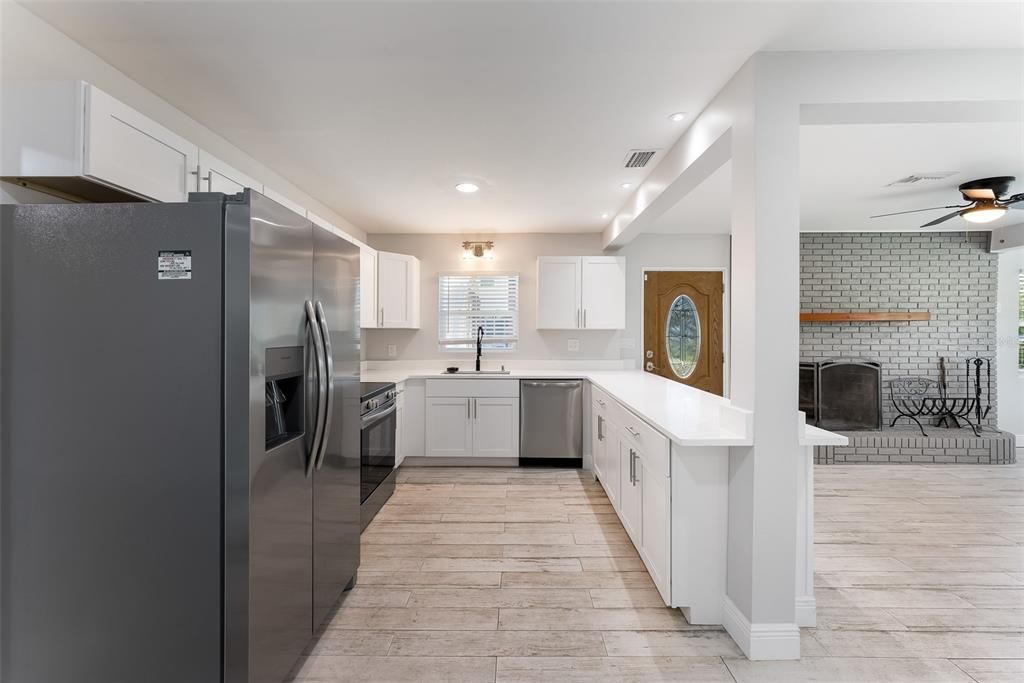 待售: $450,000 (2 贝兹, 2 浴室, 1192 平方英尺)