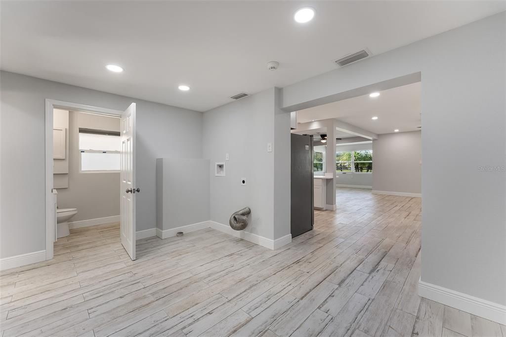 待售: $450,000 (2 贝兹, 2 浴室, 1192 平方英尺)