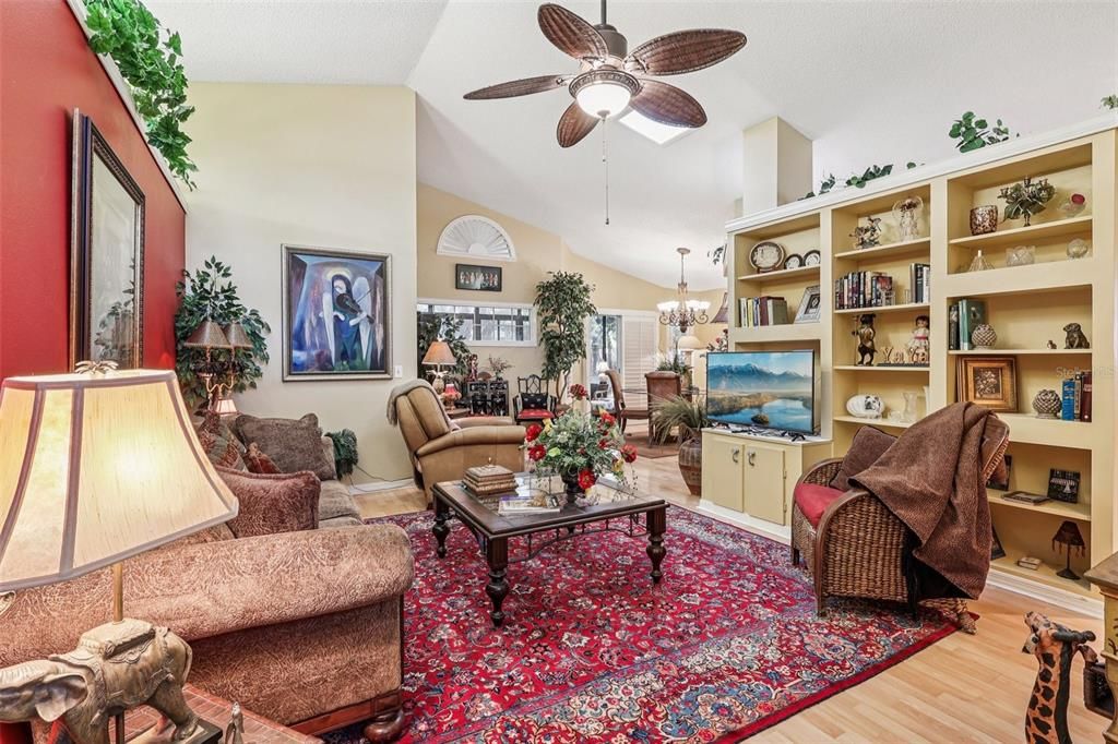 Active With Contract: $384,900 (3 beds, 2 baths, 2036 Square Feet)