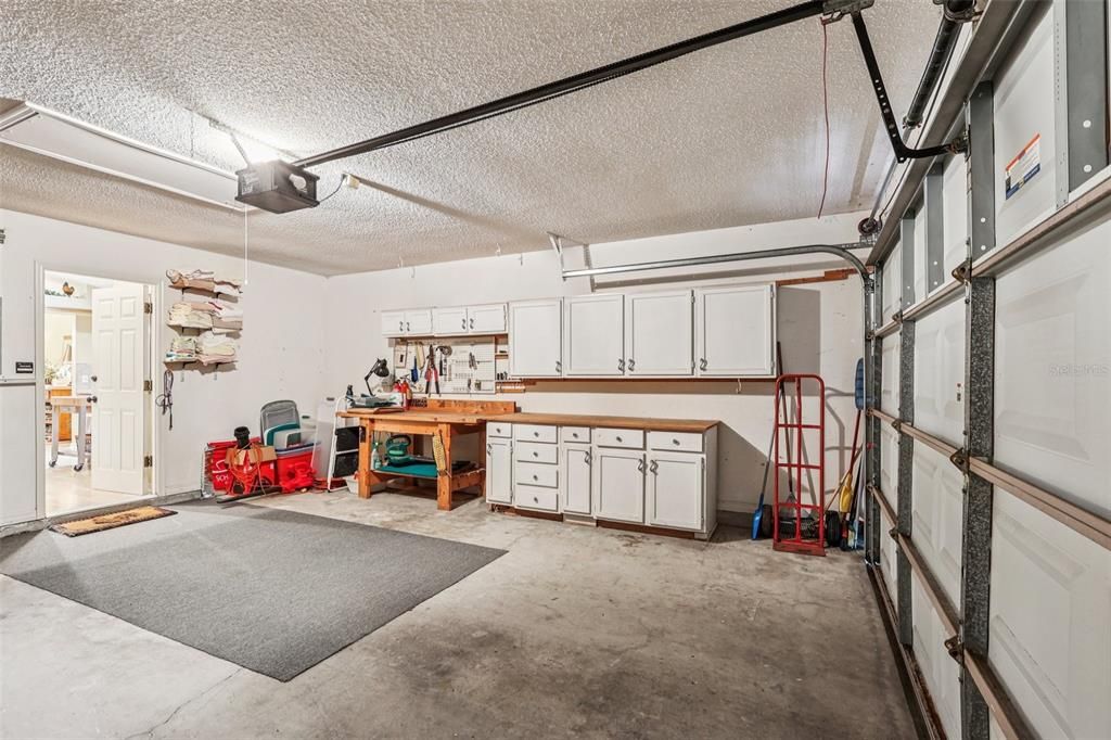 Active With Contract: $384,900 (3 beds, 2 baths, 2036 Square Feet)