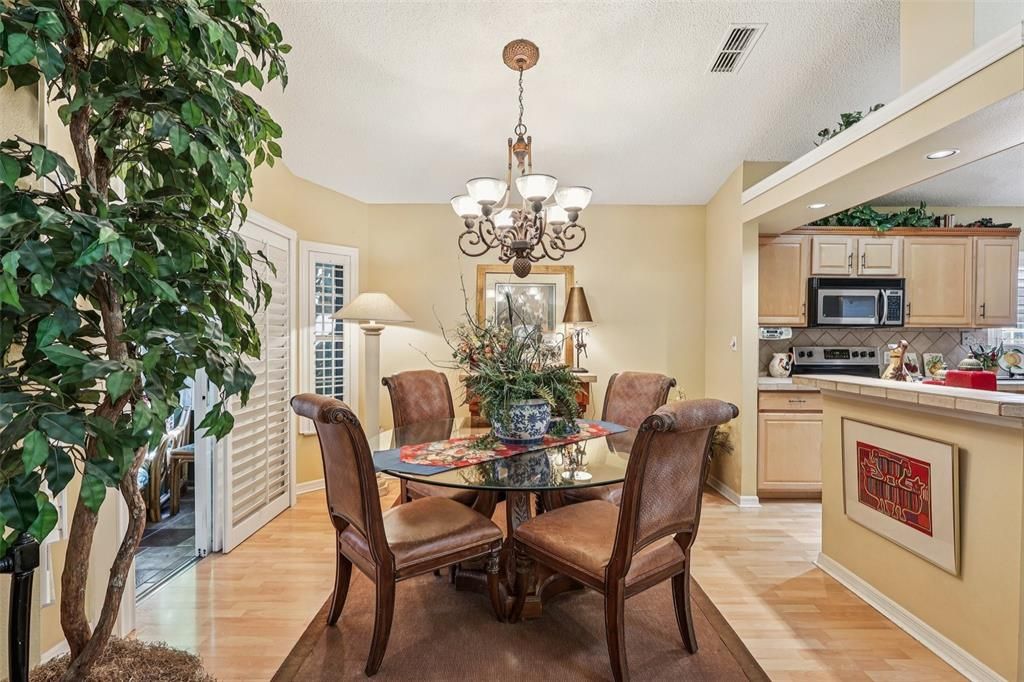 Active With Contract: $384,900 (3 beds, 2 baths, 2036 Square Feet)