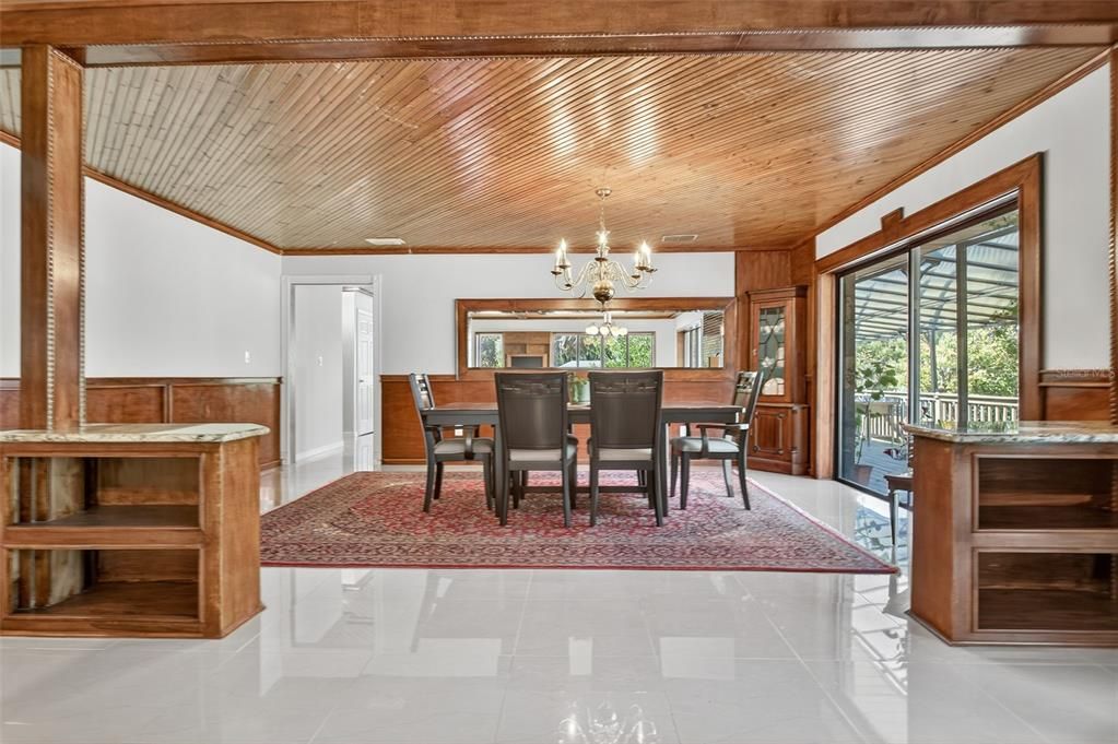 En Venta: $995,000 (4 camas, 4 baños, 5344 Pies cuadrados)