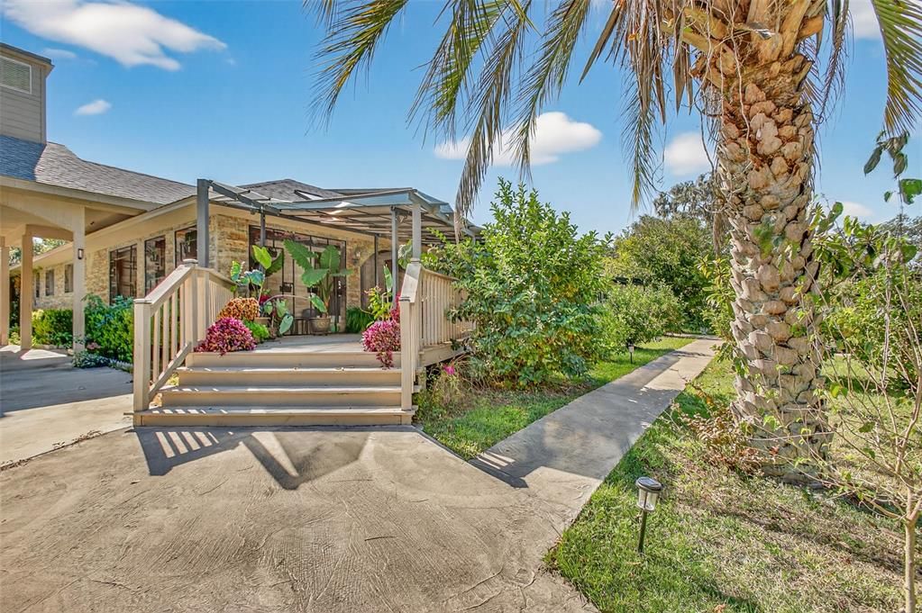 En Venta: $995,000 (4 camas, 4 baños, 5344 Pies cuadrados)