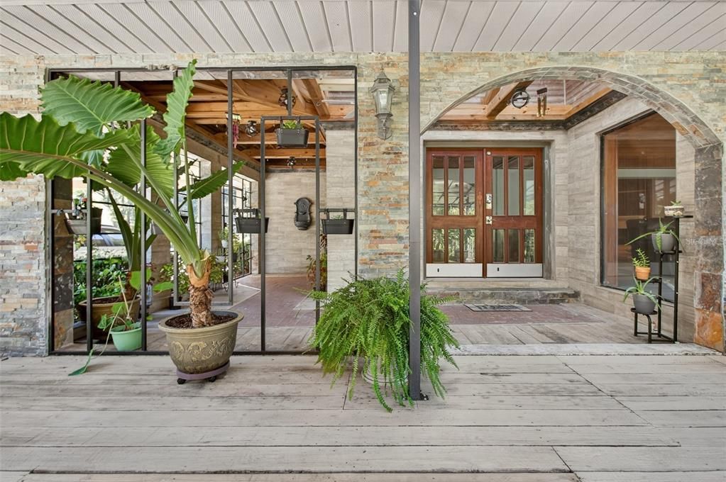 En Venta: $995,000 (4 camas, 4 baños, 5344 Pies cuadrados)