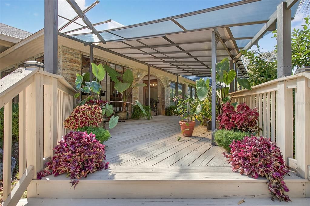 En Venta: $995,000 (4 camas, 4 baños, 5344 Pies cuadrados)