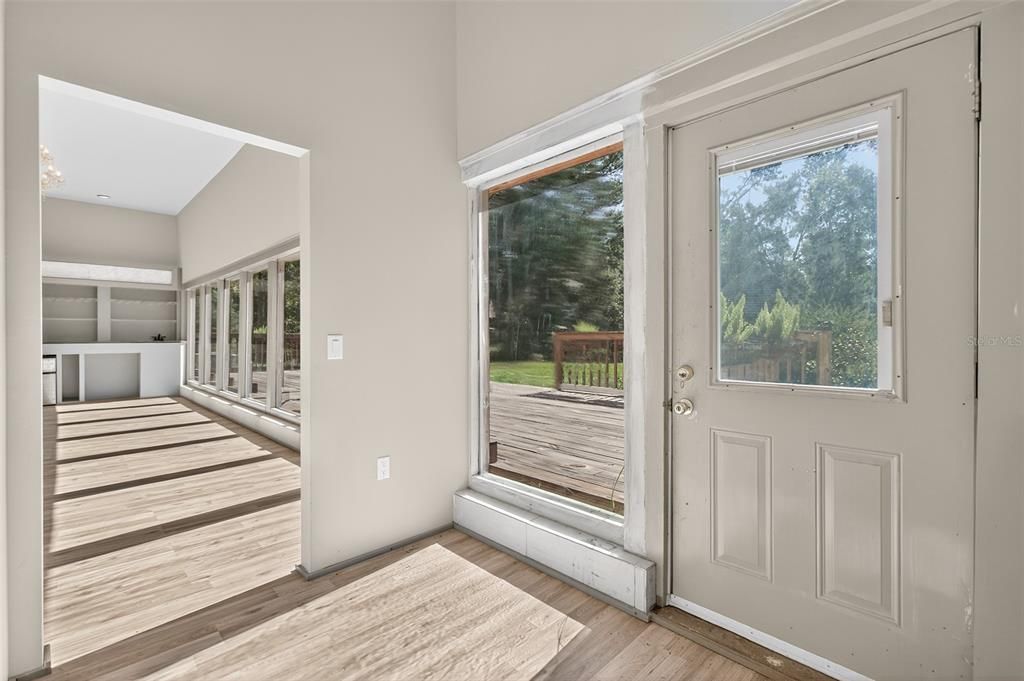 En Venta: $995,000 (4 camas, 4 baños, 5344 Pies cuadrados)