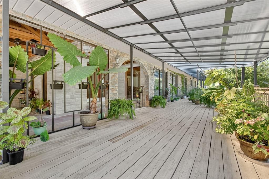 En Venta: $995,000 (4 camas, 4 baños, 5344 Pies cuadrados)