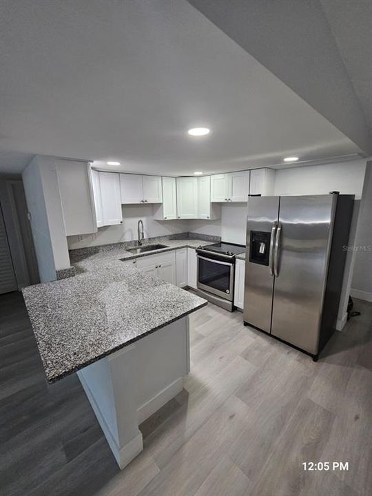 Recently Rented: $2,000 (2 beds, 1 baths, 880 Square Feet)