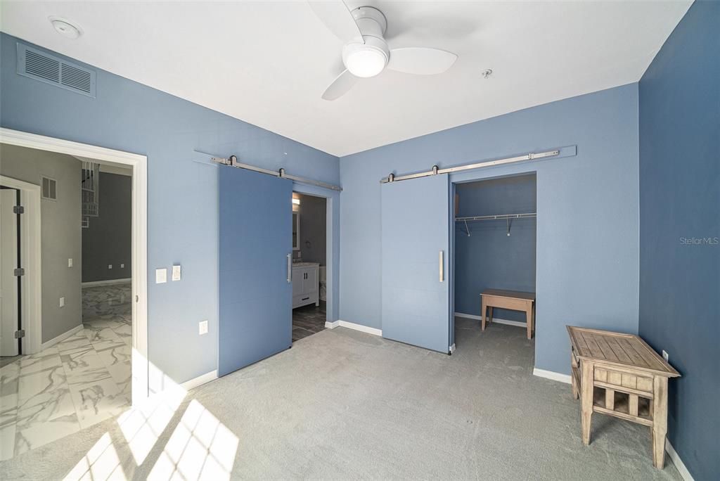 待售: $280,000 (2 贝兹, 3 浴室, 1131 平方英尺)