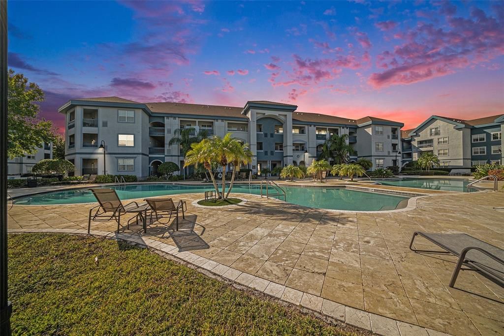 待售: $280,000 (2 贝兹, 3 浴室, 1131 平方英尺)