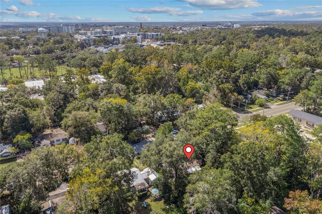 Active With Contract: $330,000 (3 beds, 2 baths, 1696 Square Feet)