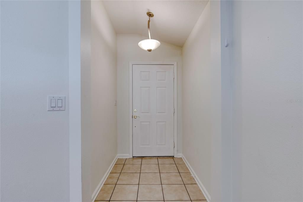 En Venta: $299,000 (4 camas, 2 baños, 1613 Pies cuadrados)