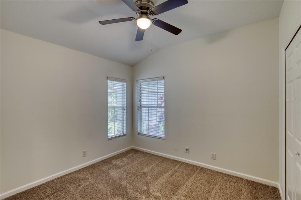 En Venta: $299,000 (4 camas, 2 baños, 1613 Pies cuadrados)