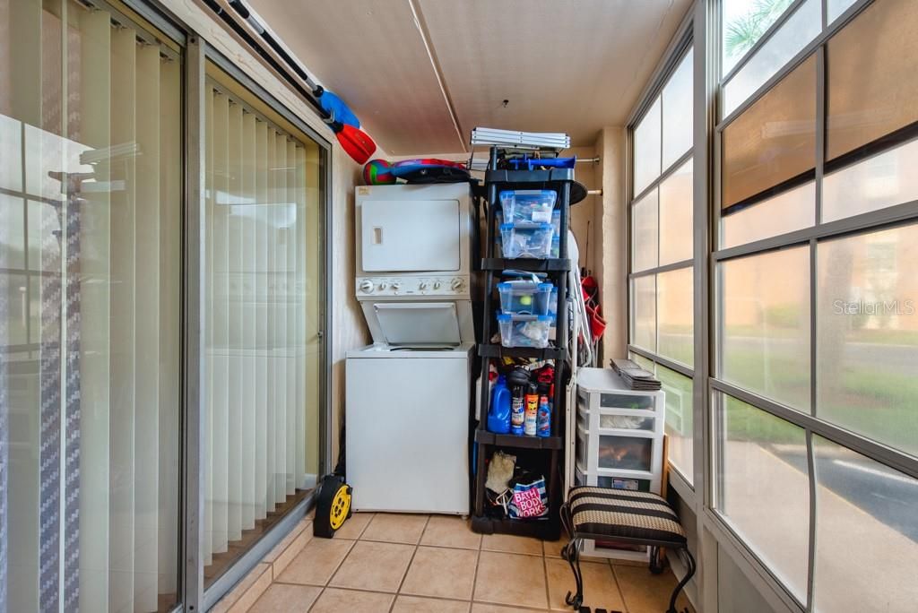 For Sale: $169,000 (2 beds, 1 baths, 980 Square Feet)