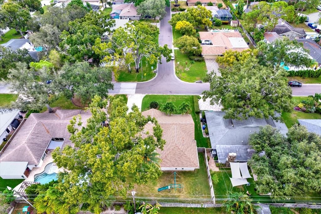 Activo con contrato: $535,000 (4 camas, 2 baños, 1761 Pies cuadrados)