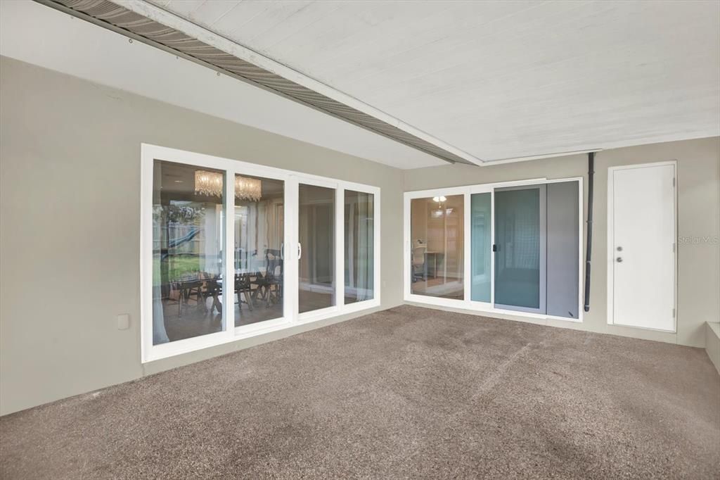 Activo con contrato: $535,000 (4 camas, 2 baños, 1761 Pies cuadrados)