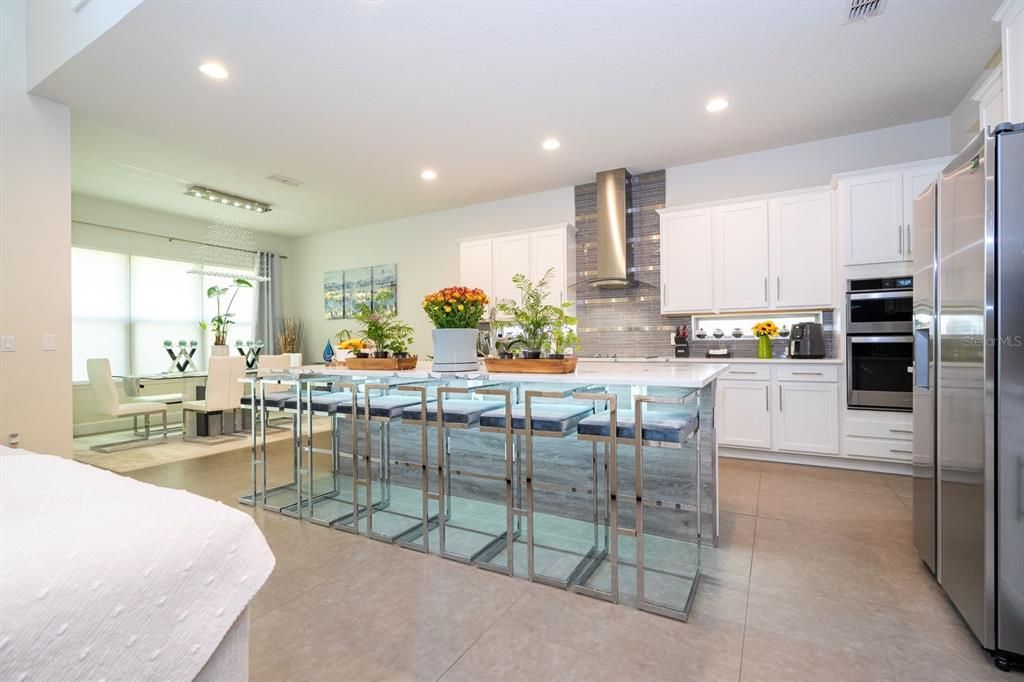 На продажу: $1,100,000 (4 спален, 4 ванн, 4232 Квадратных фут)