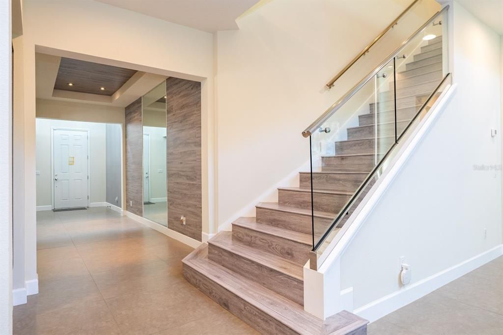 На продажу: $1,100,000 (4 спален, 4 ванн, 4232 Квадратных фут)