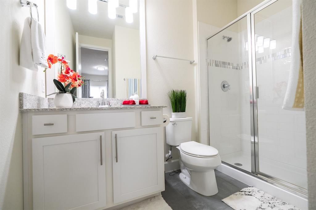 На продажу: $1,100,000 (4 спален, 4 ванн, 4232 Квадратных фут)