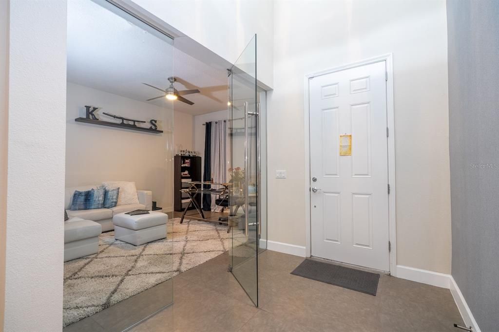 На продажу: $1,100,000 (4 спален, 4 ванн, 4232 Квадратных фут)