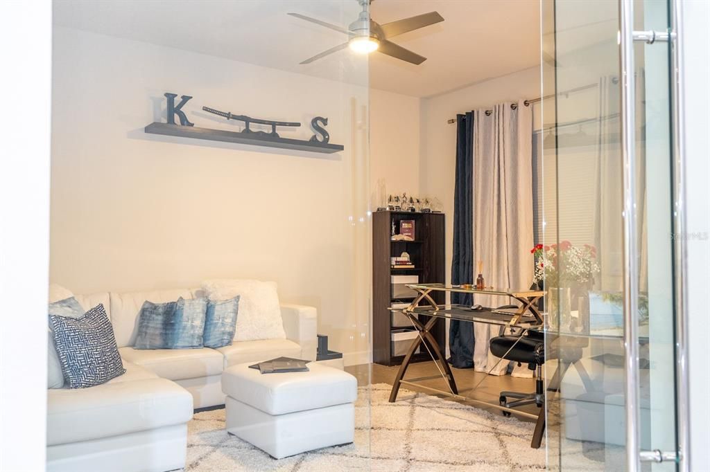 На продажу: $1,100,000 (4 спален, 4 ванн, 4232 Квадратных фут)