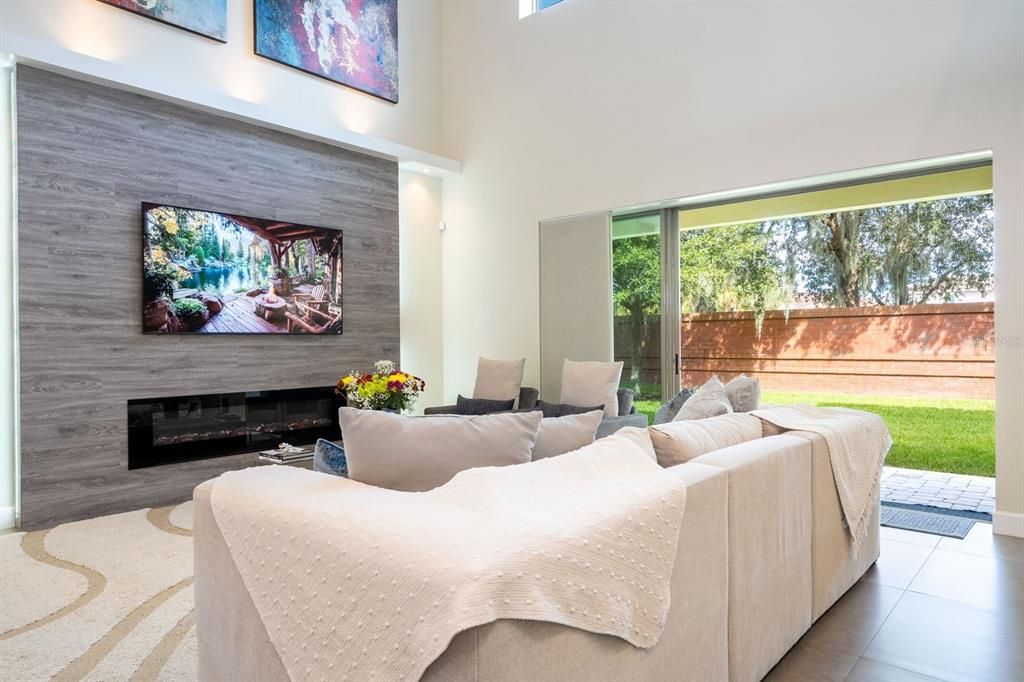 На продажу: $1,100,000 (4 спален, 4 ванн, 4232 Квадратных фут)