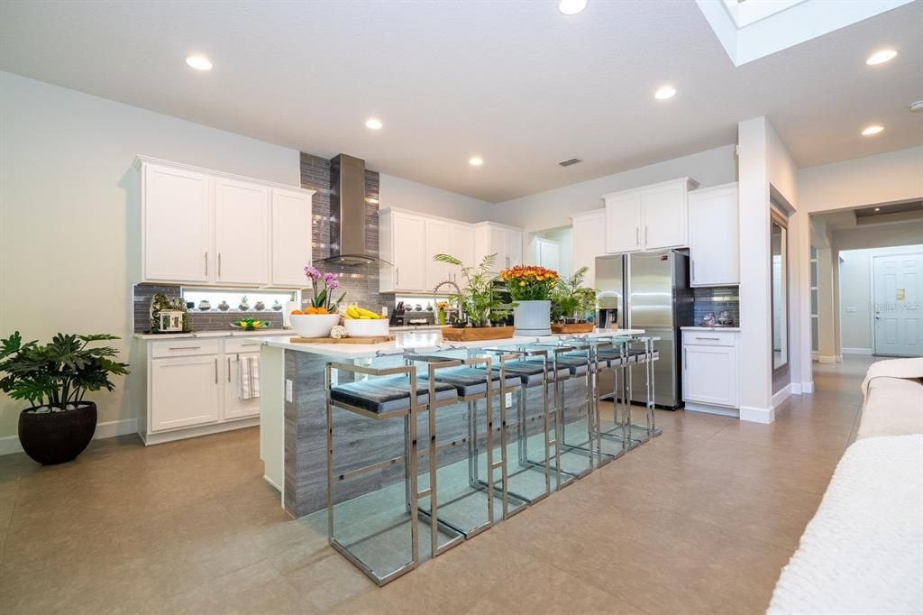 На продажу: $1,100,000 (4 спален, 4 ванн, 4232 Квадратных фут)