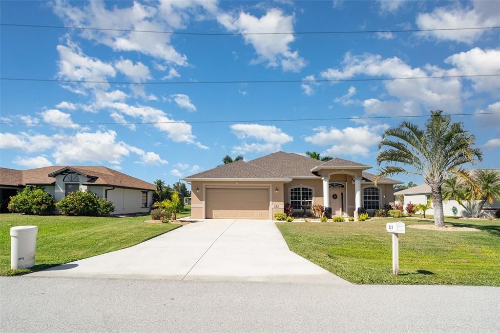 For Sale: $385,000 (3 beds, 2 baths, 2164 Square Feet)