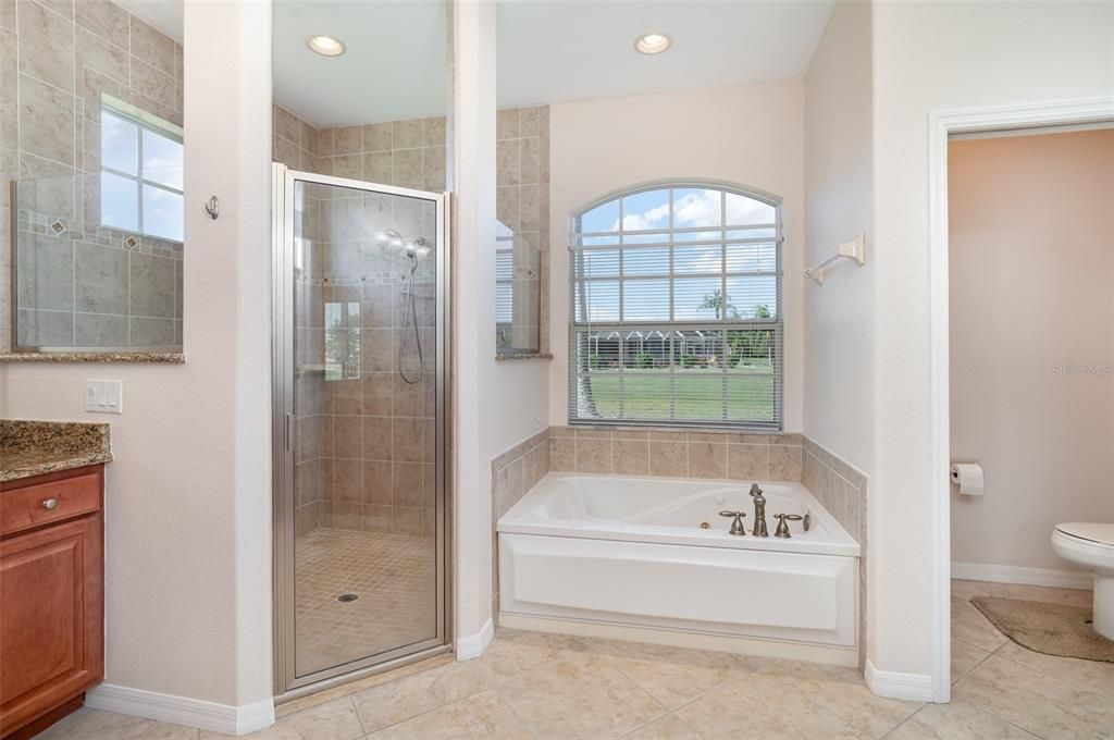 For Sale: $385,000 (3 beds, 2 baths, 2164 Square Feet)