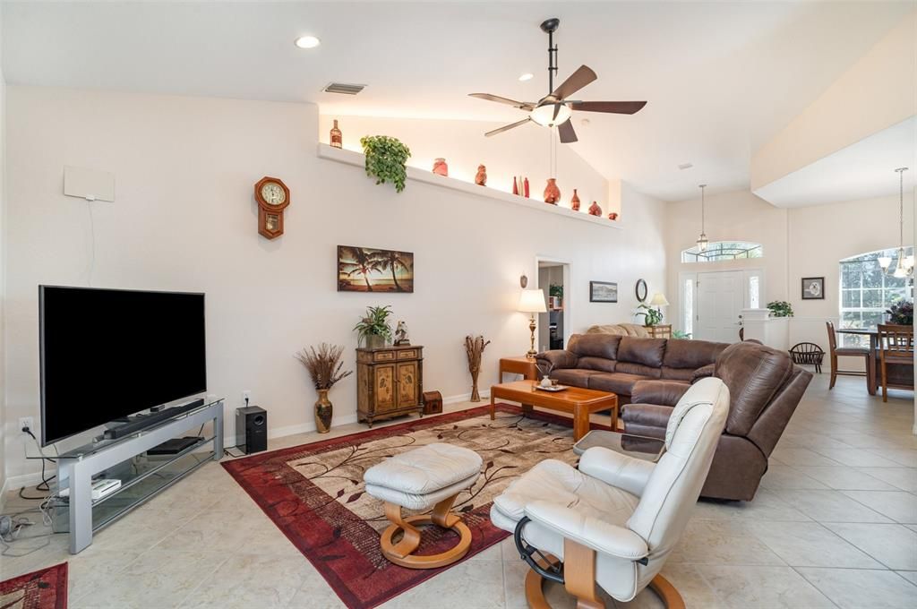 For Sale: $385,000 (3 beds, 2 baths, 2164 Square Feet)