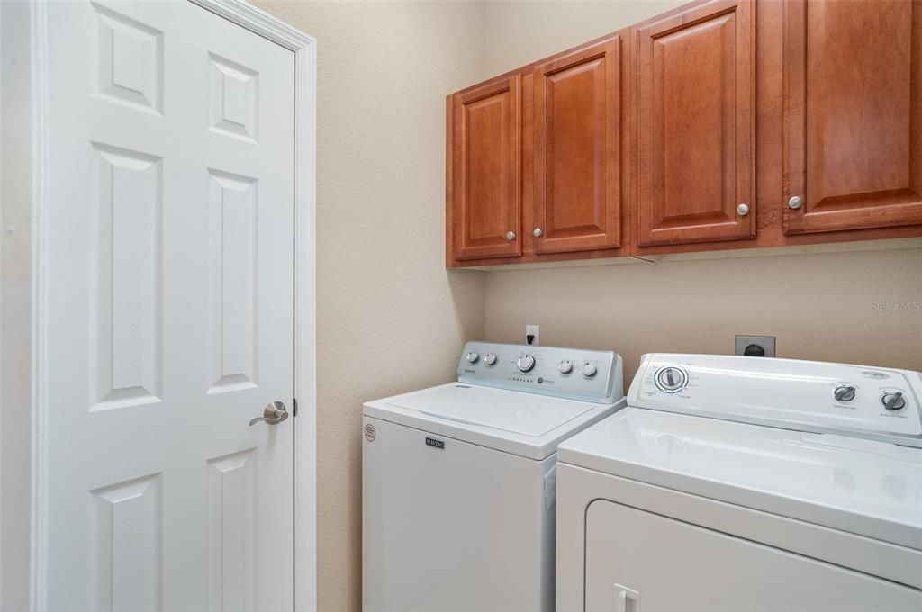 For Sale: $385,000 (3 beds, 2 baths, 2164 Square Feet)