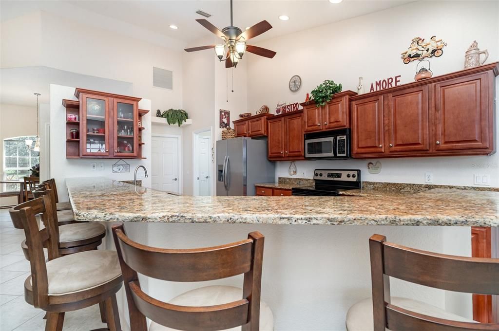 For Sale: $385,000 (3 beds, 2 baths, 2164 Square Feet)