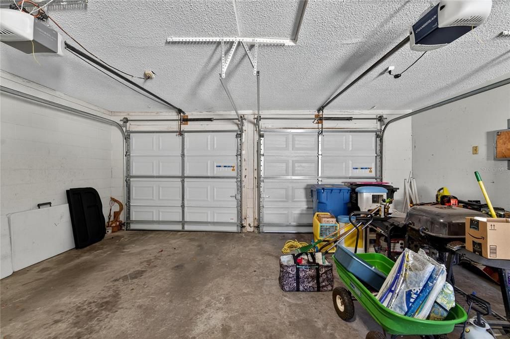 Active With Contract: $375,000 (4 beds, 2 baths, 1719 Square Feet)