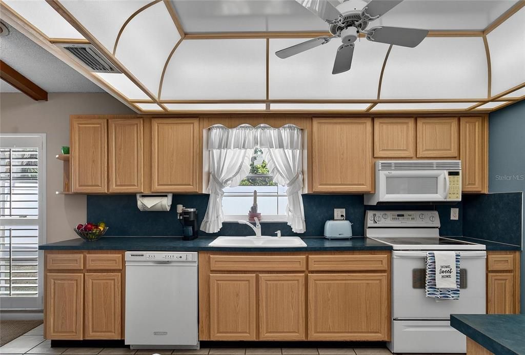 Active With Contract: $375,000 (4 beds, 2 baths, 1719 Square Feet)