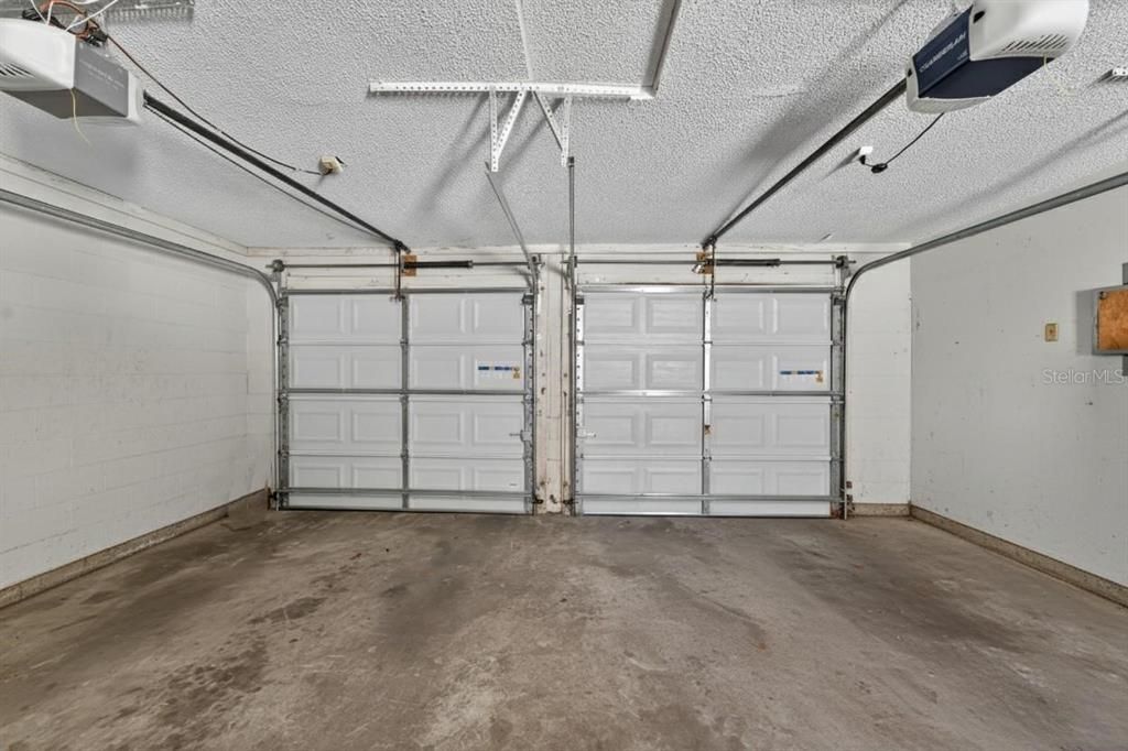 Active With Contract: $375,000 (4 beds, 2 baths, 1719 Square Feet)