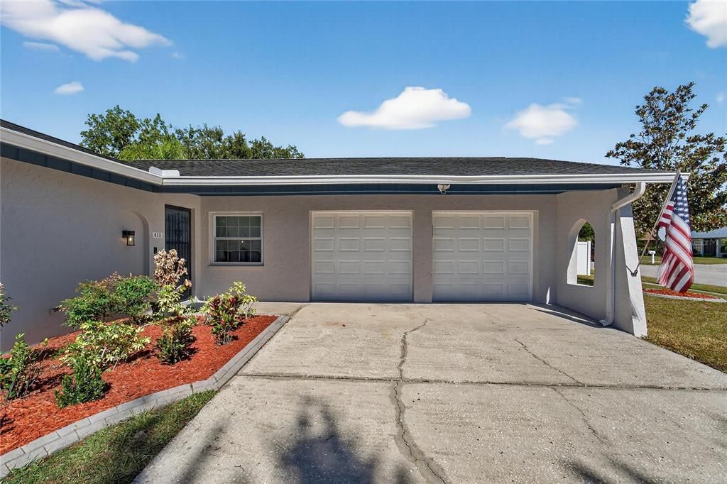 Active With Contract: $375,000 (4 beds, 2 baths, 1719 Square Feet)