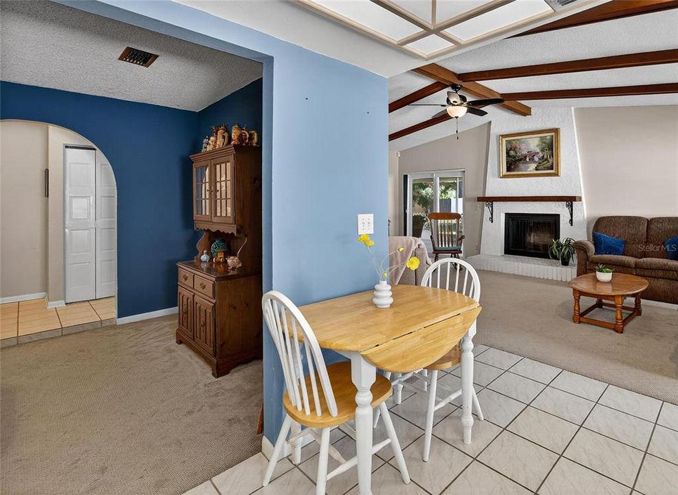 Active With Contract: $375,000 (4 beds, 2 baths, 1719 Square Feet)