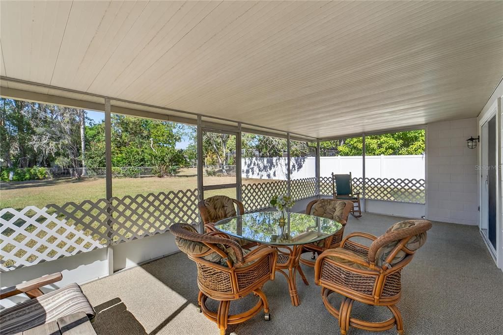 Active With Contract: $375,000 (4 beds, 2 baths, 1719 Square Feet)