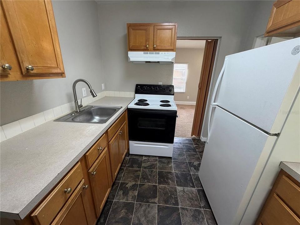 出租: $1,450 (2 贝兹, 1 浴室, 734 平方英尺)