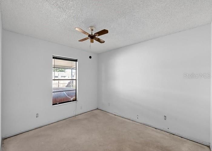 For Sale: $209,400 (2 beds, 2 baths, 1036 Square Feet)