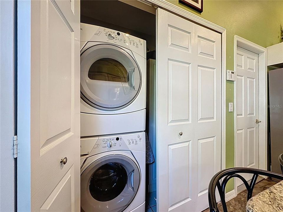 For Sale: $339,900 (2 beds, 2 baths, 1441 Square Feet)