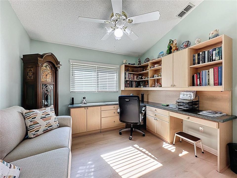 For Sale: $339,900 (2 beds, 2 baths, 1441 Square Feet)