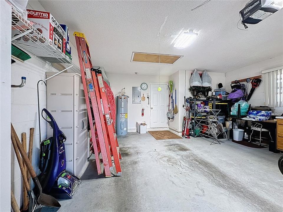 For Sale: $339,900 (2 beds, 2 baths, 1441 Square Feet)