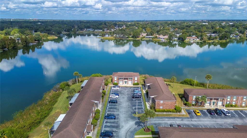 Active With Contract: $129,000 (1 beds, 1 baths, 669 Square Feet)