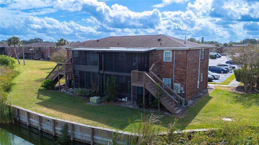 Active With Contract: $129,000 (1 beds, 1 baths, 669 Square Feet)