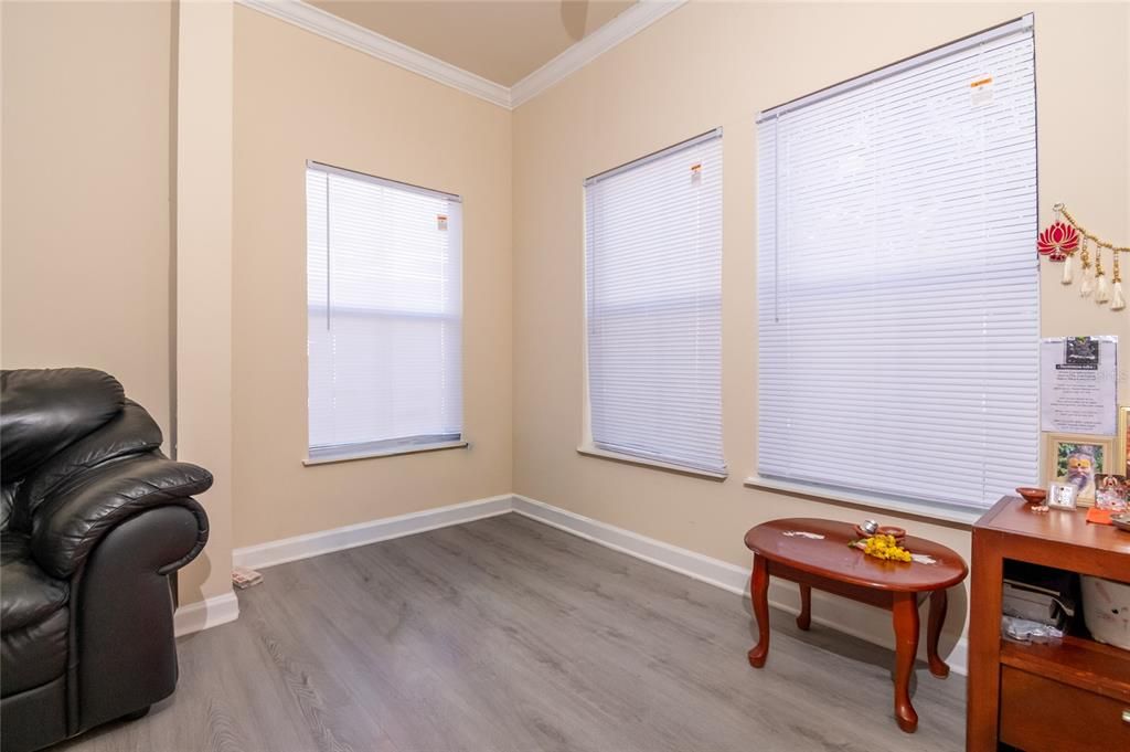 На продажу: $189,900 (2 спален, 2 ванн, 1205 Квадратных фут)