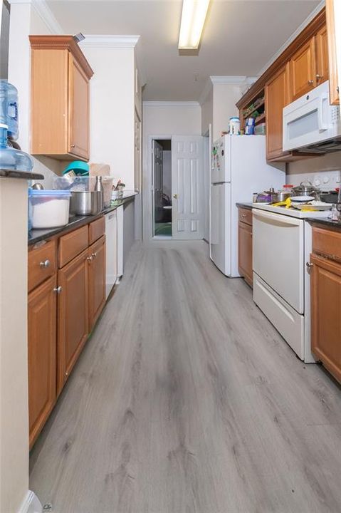 На продажу: $189,900 (2 спален, 2 ванн, 1205 Квадратных фут)