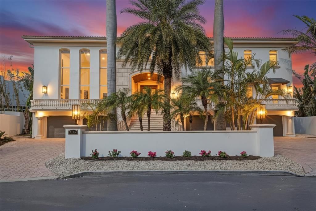 For Sale: $5,499,000 (6 beds, 5 baths, 7099 Square Feet)