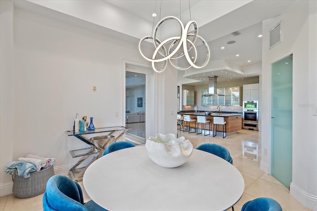 For Sale: $5,499,000 (6 beds, 5 baths, 7099 Square Feet)