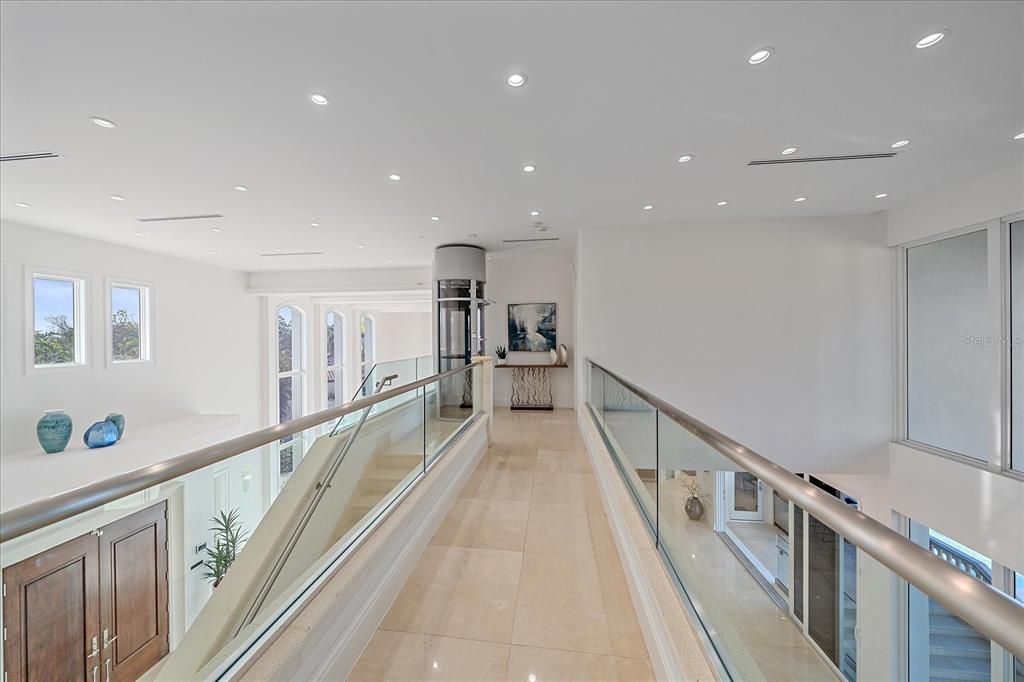 For Sale: $5,499,000 (6 beds, 5 baths, 7099 Square Feet)